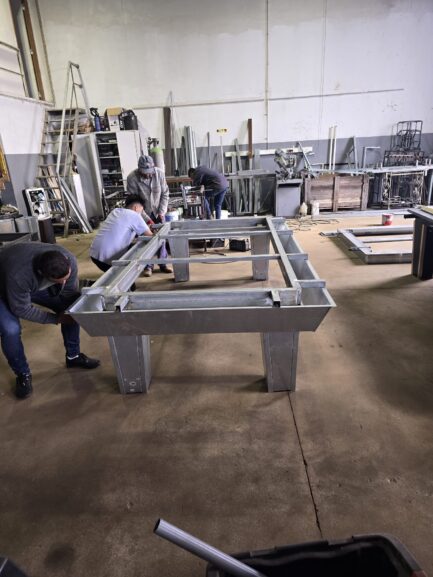 "The Eagle" Hand Made Pool Table by ZéMira Sports - Imagem 15